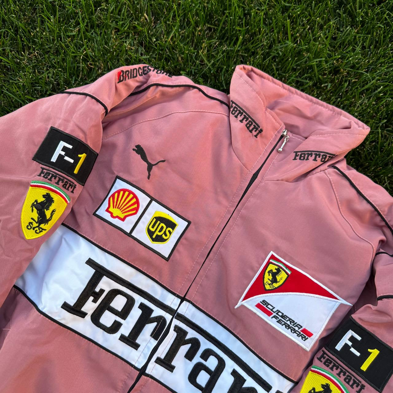 Бомбер «Ferrari» vintage pink/black