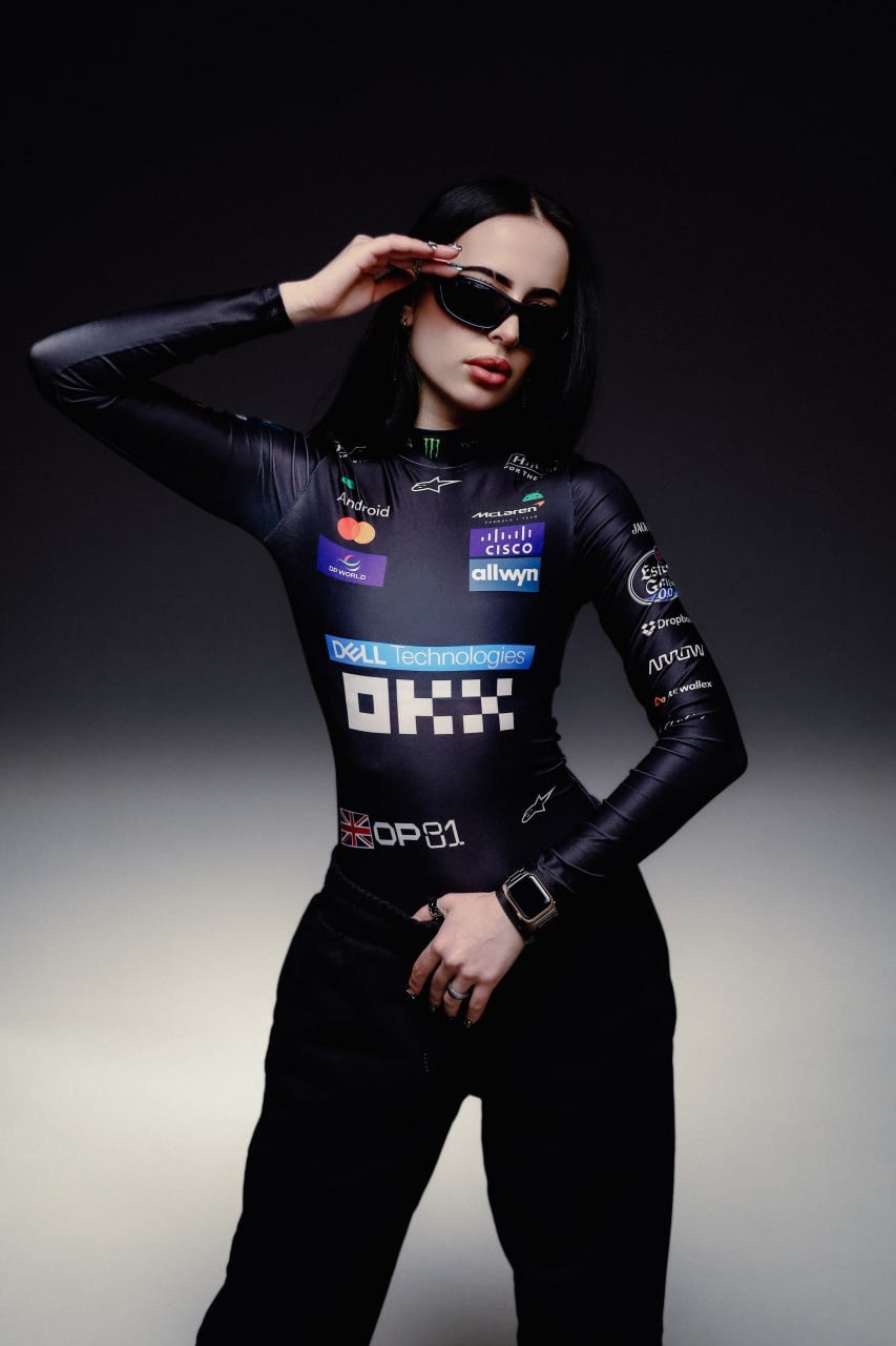 Боді McLaren black "81" PIA